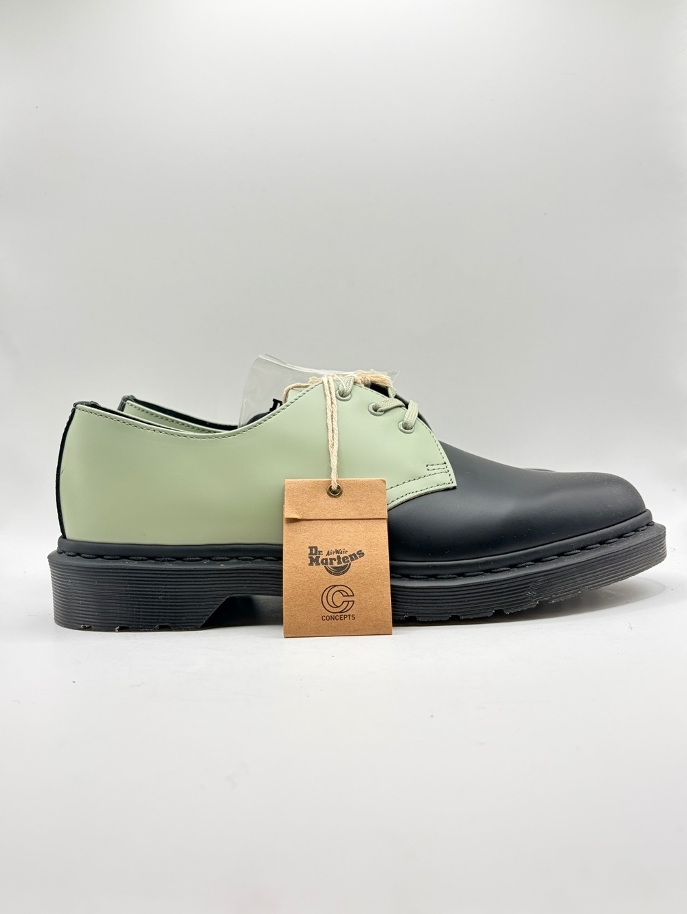 Concepts x Dr. Martens 1461 3-Eye shoes in Black and Sage 9 Men / 10 Women